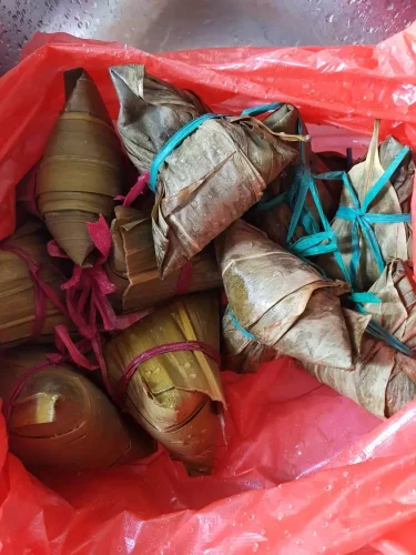 10 Pcs Traditional Nyonya Rice Dumpling 粽子 Bak Zhang (3 Free Sample Packs) photo review